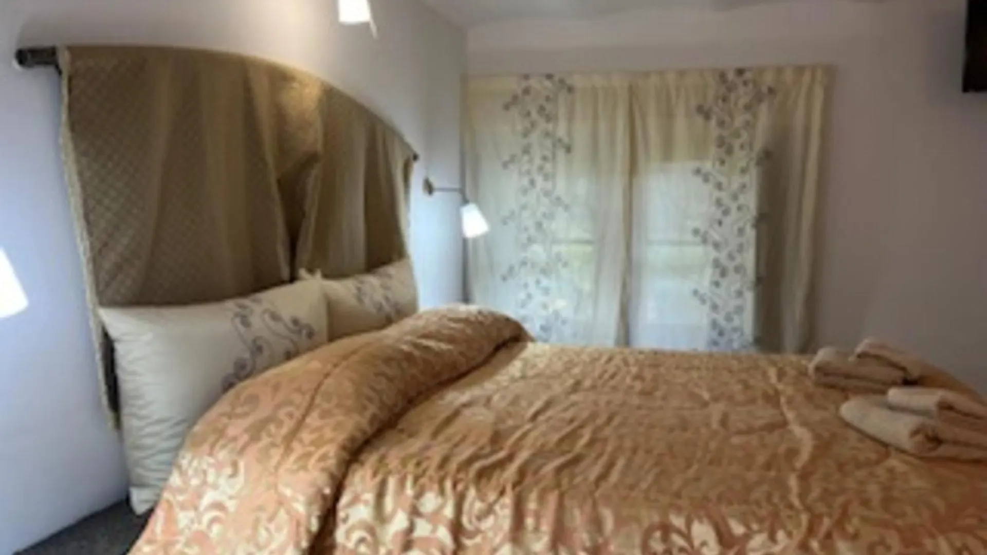 Casale Romano Resort E Relais Motta Camastra Hotel