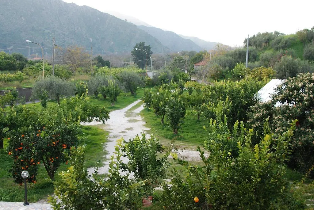 Casale Romano Resort E Relais Motta Camastra Hotel