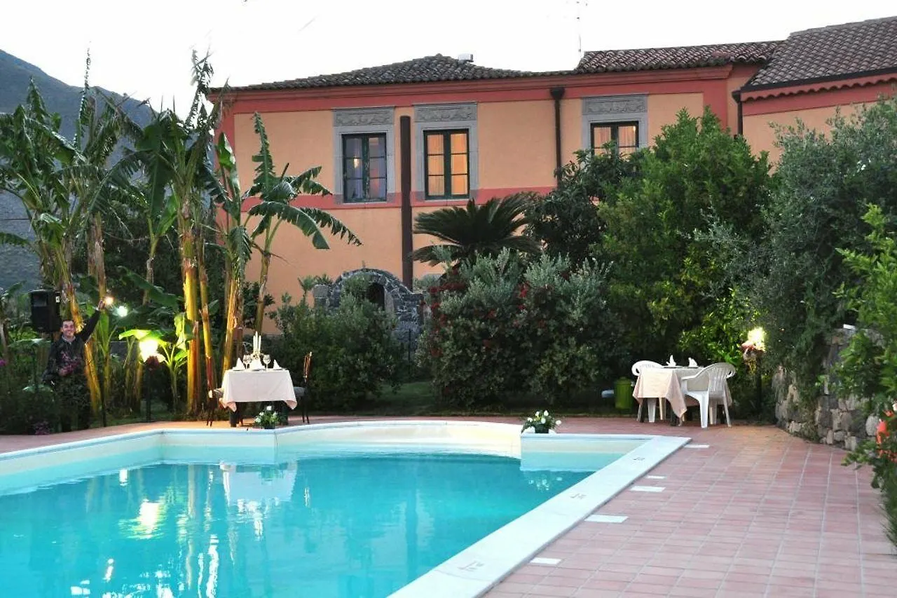 Casale Romano Resort E Relais Motta Camastra 4*,  Italië