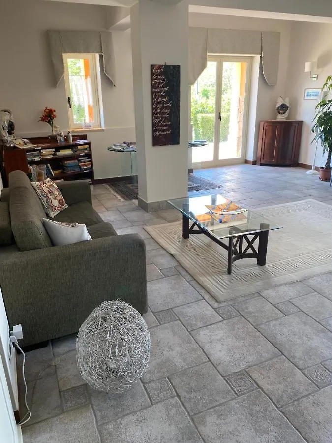 מלון Motta Camastra Casale Romano Resort E Relais